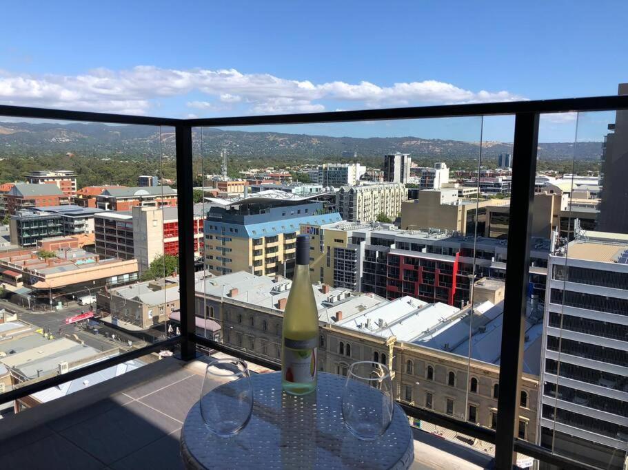 Tindy'S City Pad Adelaide Exterior photo
